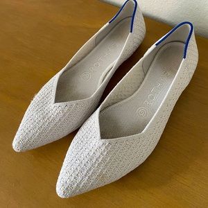 RETIRED Rothy’s Point Grey Ivory Knit flats Sz 6.5